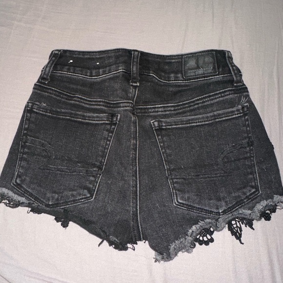 Black American eagle jean shorts - Picture 2 of 2